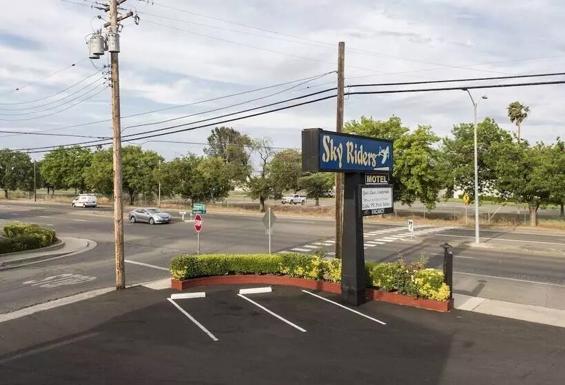 Sky Riders Motel