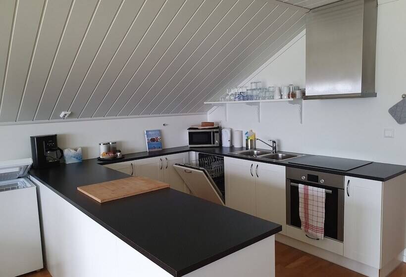 בית מלון כפרי Lauvøy Feriesenter