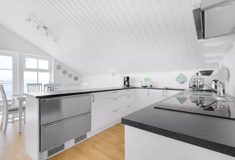 Hotelli Lauvøy Feriesenter