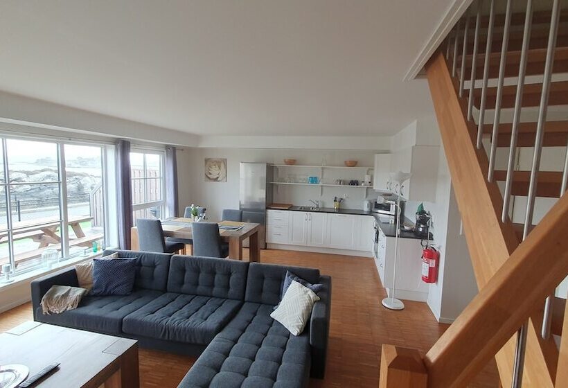 בית מלון כפרי Lauvøy Feriesenter