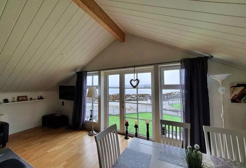 Hotelli Lauvøy Feriesenter