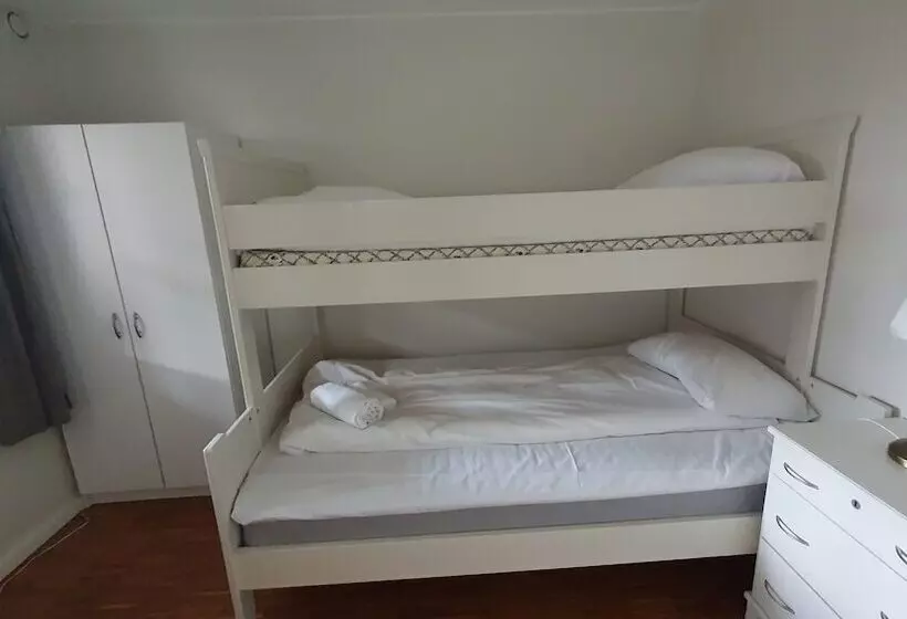 Hotelli Lauvøy Feriesenter