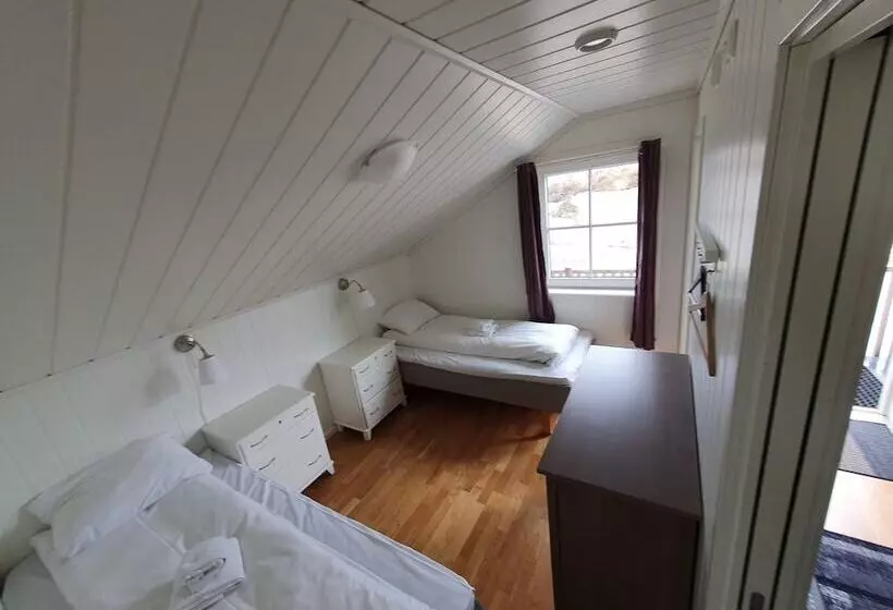 Hotelli Lauvøy Feriesenter