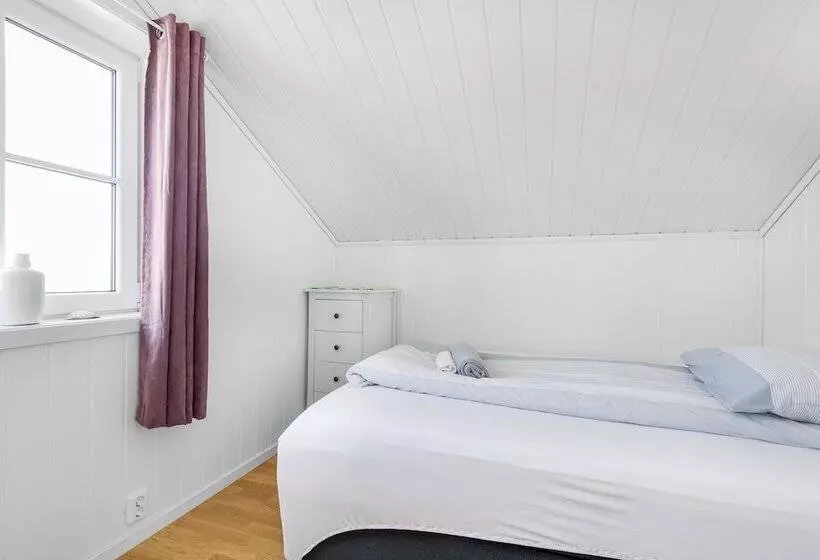 Hotelli Lauvøy Feriesenter