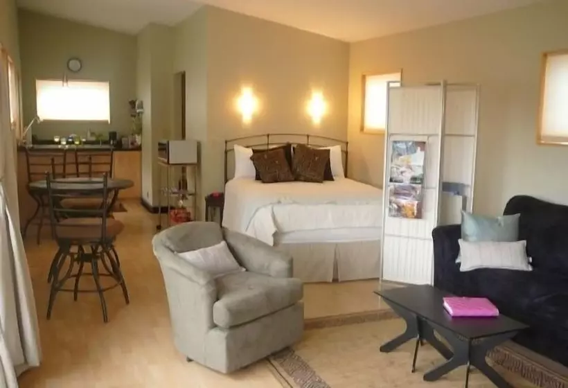 ベッドアンドブレックファースト Yellowstone River Lodge
