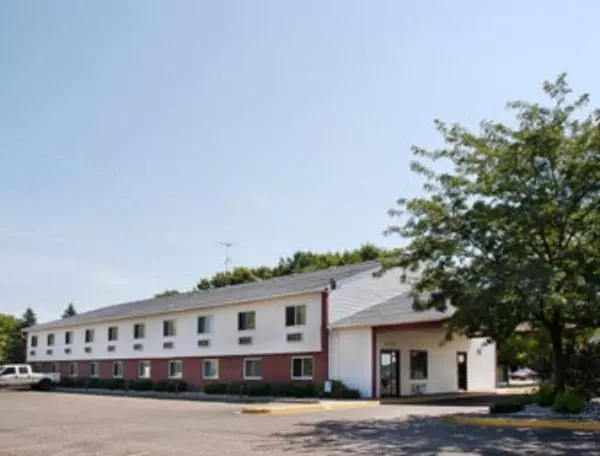 Hotelli Becker Inn & Suites