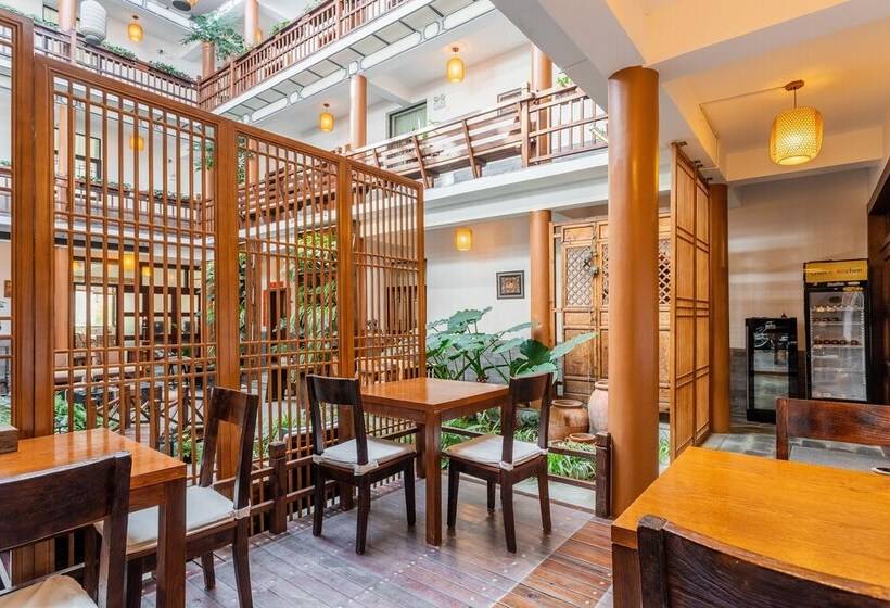 ホテル Dali Yanyuan Mountain Retreat