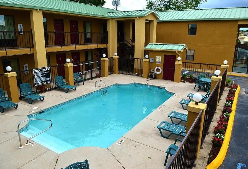 Отель Executive Inn Opp