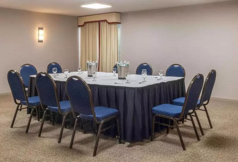Radisson Hotel Hauppauge Long Island