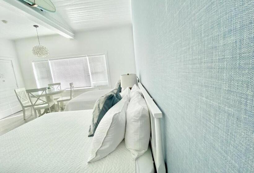 فندق Windward At The Beach