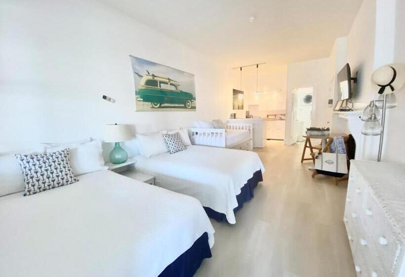 فندق Windward At The Beach