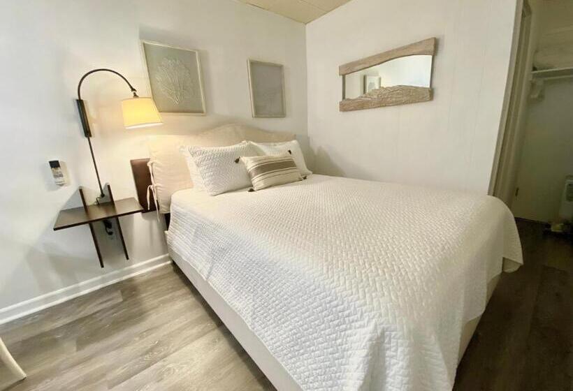 فندق Windward At The Beach