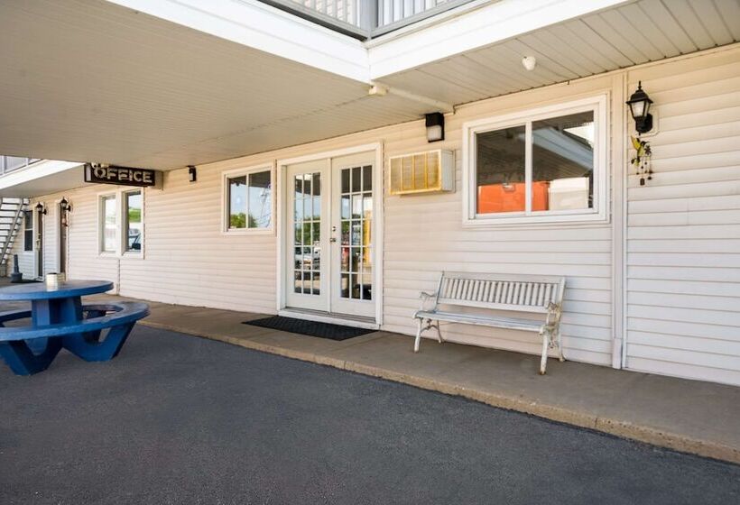 מוטל Rodeway Inn