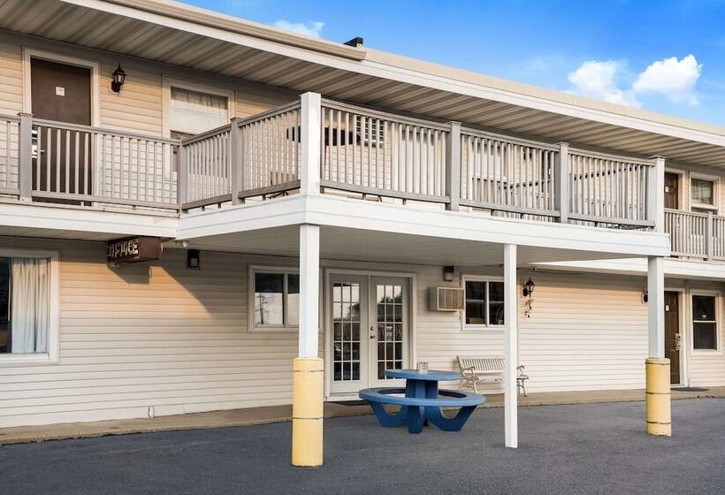 מוטל Rodeway Inn