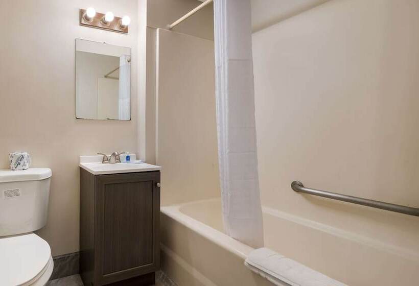 מוטל Rodeway Inn