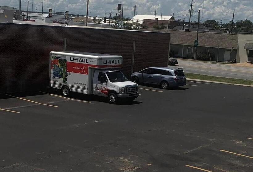 فندق على الطريق Seminole Inn