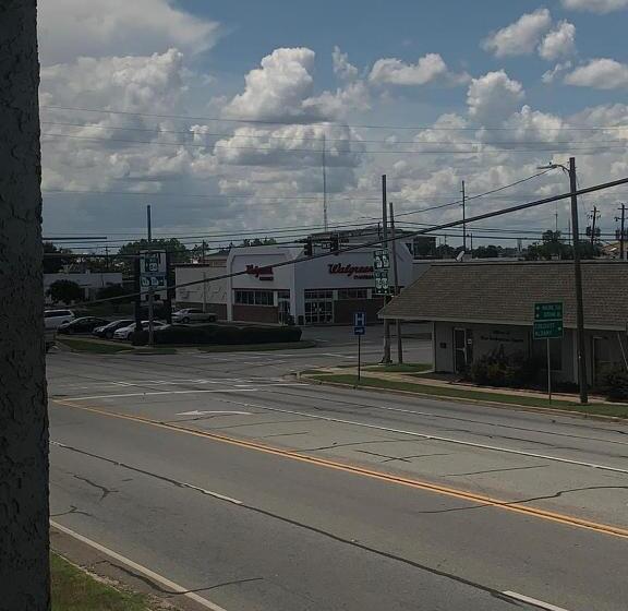 فندق على الطريق Seminole Inn