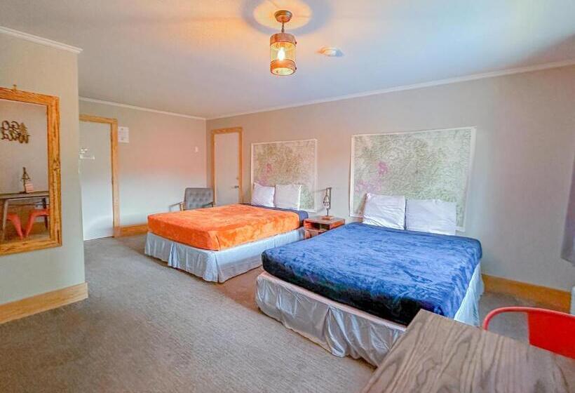 فندق على الطريق The Wanderoo Lodge