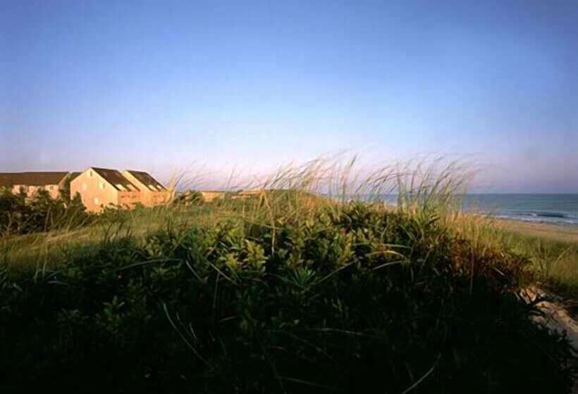 منتجع Windward Shores