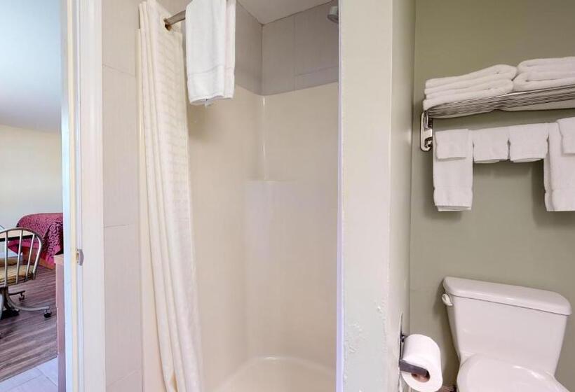 Scarborough Beach Motel