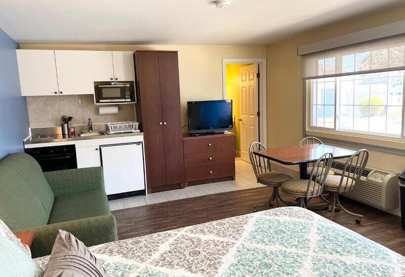 Scarborough Beach Motel