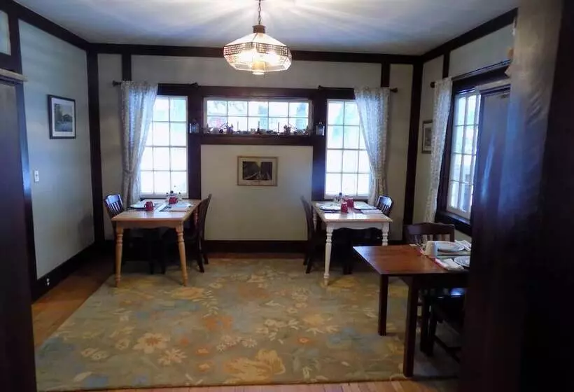 Wilderness Inn Bed And Breakfast