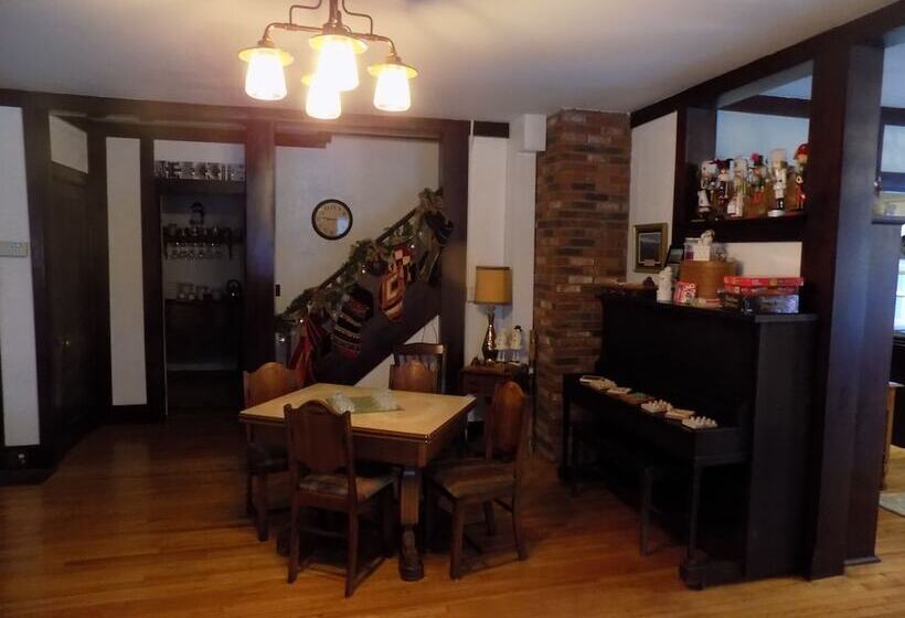 Wilderness Inn Bed And Breakfast