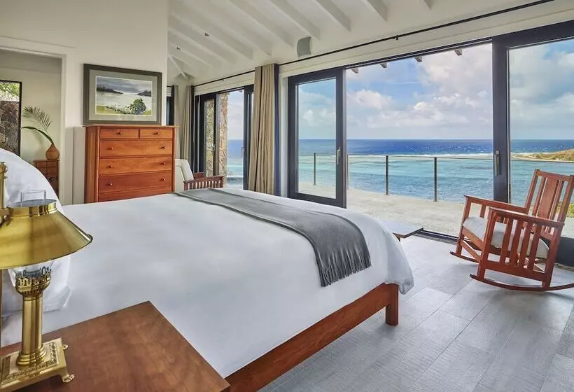 استراحتگاه Oil Nut Bay