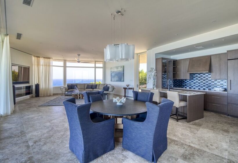 استراحتگاه Oil Nut Bay