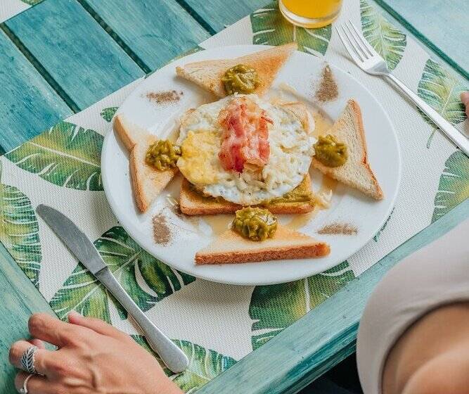 هتل Checkin El Cortecito