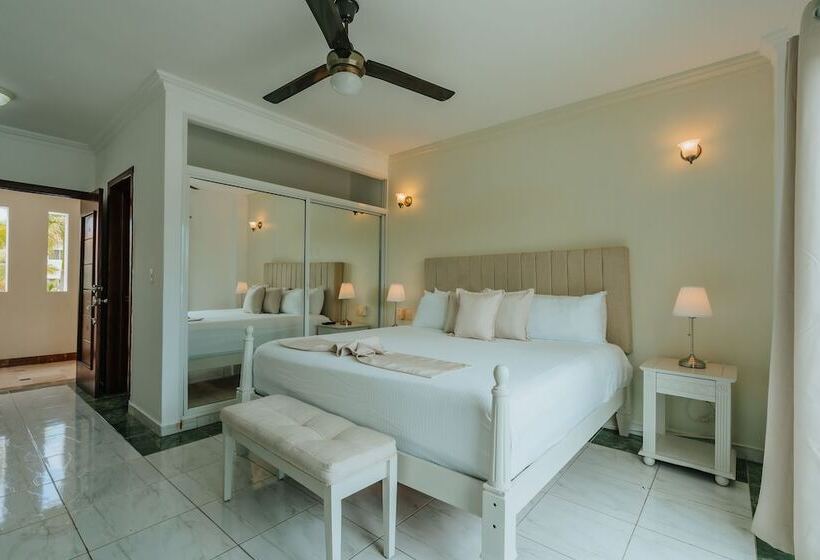 هتل Checkin El Cortecito