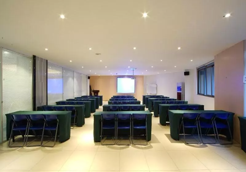 ホテル Greentree Inn Fujian Fuzhou Software Park River View Business