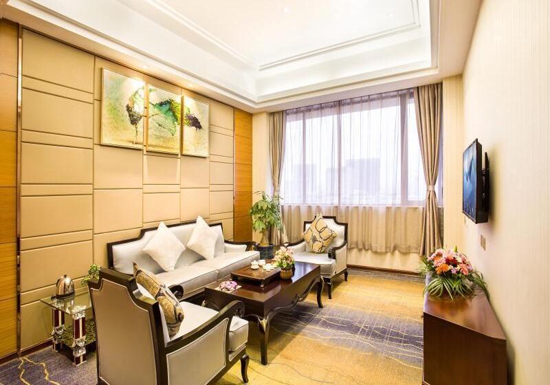 בית מלון כפרי Greentree Inn Guangdong Jieyang Bus Terminal Station Ronghua Avenue Business