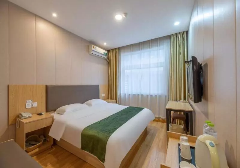 Hotelli Greentree Inn Shandong Jining Railway Station Express