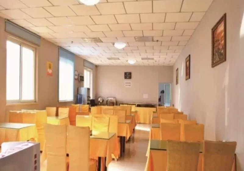 ホテル Greentree Inn Ningxia Zhongwei East Gulou Street Express