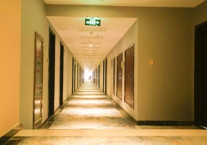 Hotelli Greentree Inn Shandong North Weihai Station North International Bathing Beach Business