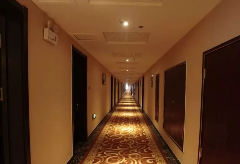 Hotelli Greentree Inn Shandong North Weihai Station North International Bathing Beach Business