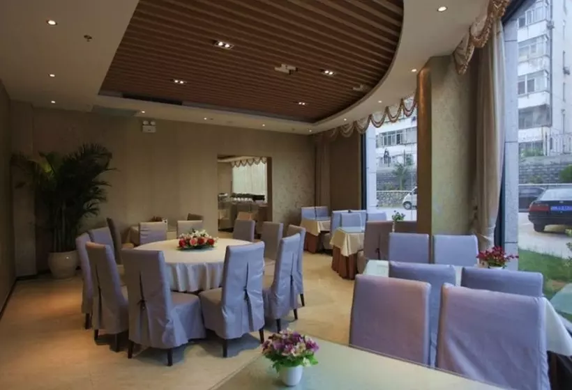 Hotelli Greentree Inn Shandong North Weihai Station North International Bathing Beach Business