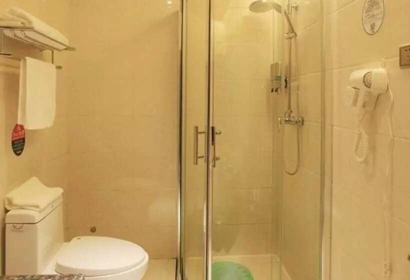Hotelli Greentree Inn Shandong North Weihai Station North International Bathing Beach Business