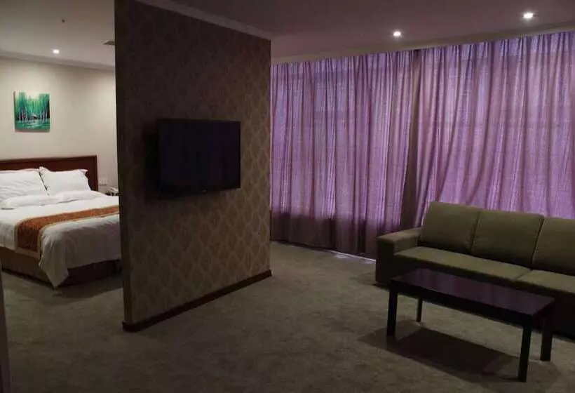 ホテル Greentree Inn Shanghai  Hongqiao Hub Convention Center Jinghua Road Shell