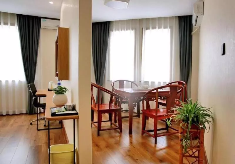 ホテル Greentree Inn Zhejiang Shaoxing Xinchang Buddha Express