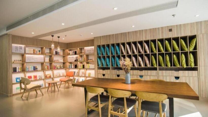 Hanting Hotel Kaifeng Songcheng Road