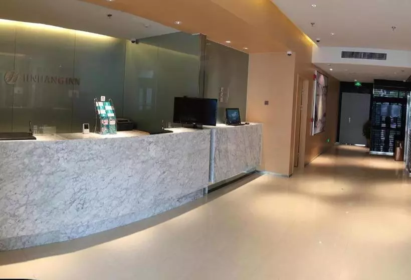Hotelli Jinjiang Inn Zhenzhou High Tech Zone Wutong Street