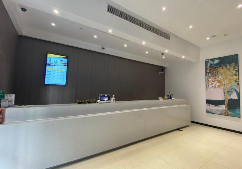 בית מלון כפרי Vatica Shanghai Jiading District Anting Metro Station Volkswagen Factory