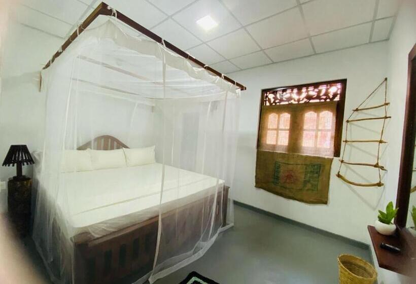 بنسيون Art House Hiriketiya