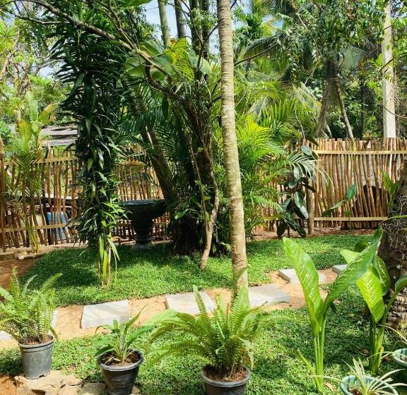 بنسيون Art House Hiriketiya