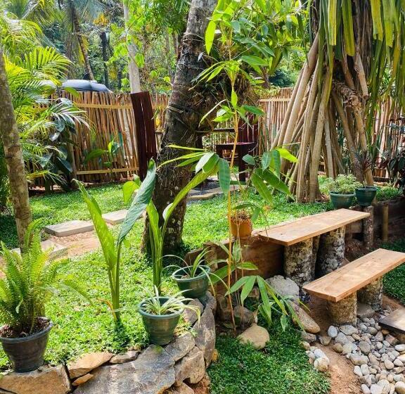 بنسيون Art House Hiriketiya