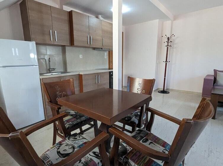 Achilleas Rentals In Kamena Vourla