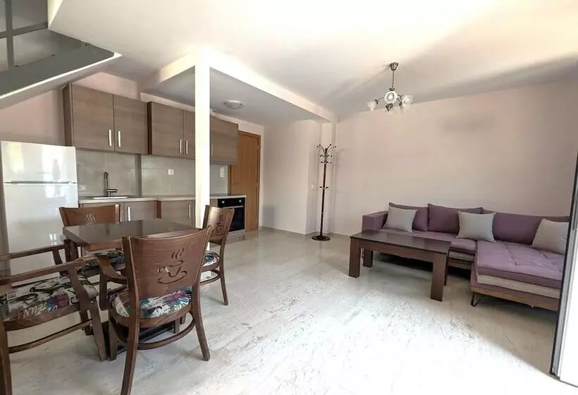 Achilleas Rentals In Kamena Vourla