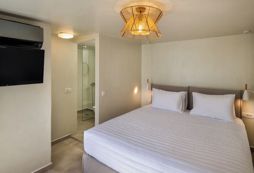 Hillside Elegance Suites